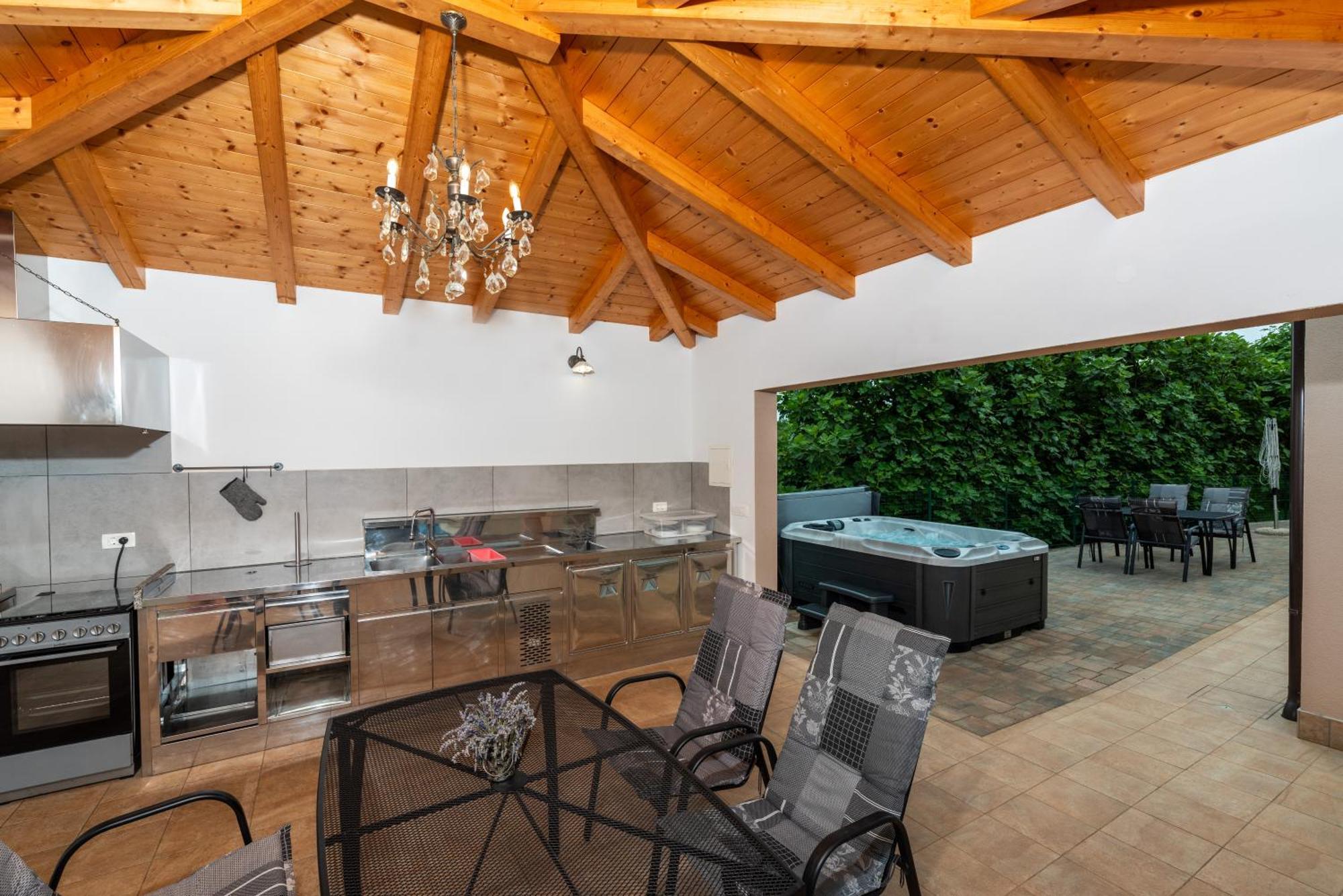 Villa Buroli With Pool, Sauna And Jacuzzi Экстерьер фото